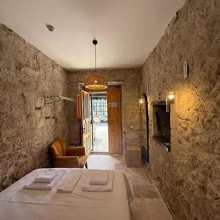 Hotel 1881 Halil Efendi Çeşme